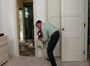 Молодая возбудила кузена и трахнулась с ним